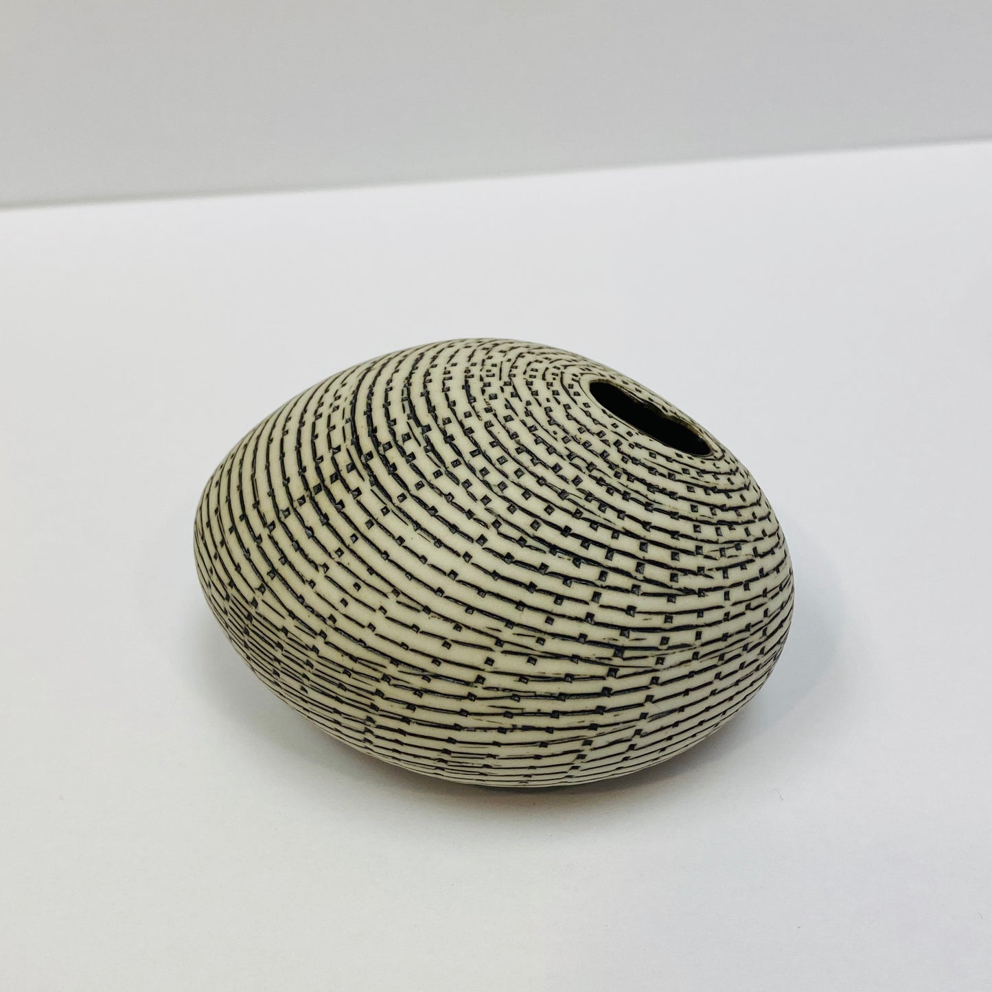 White and Black Pebble Mini Vase