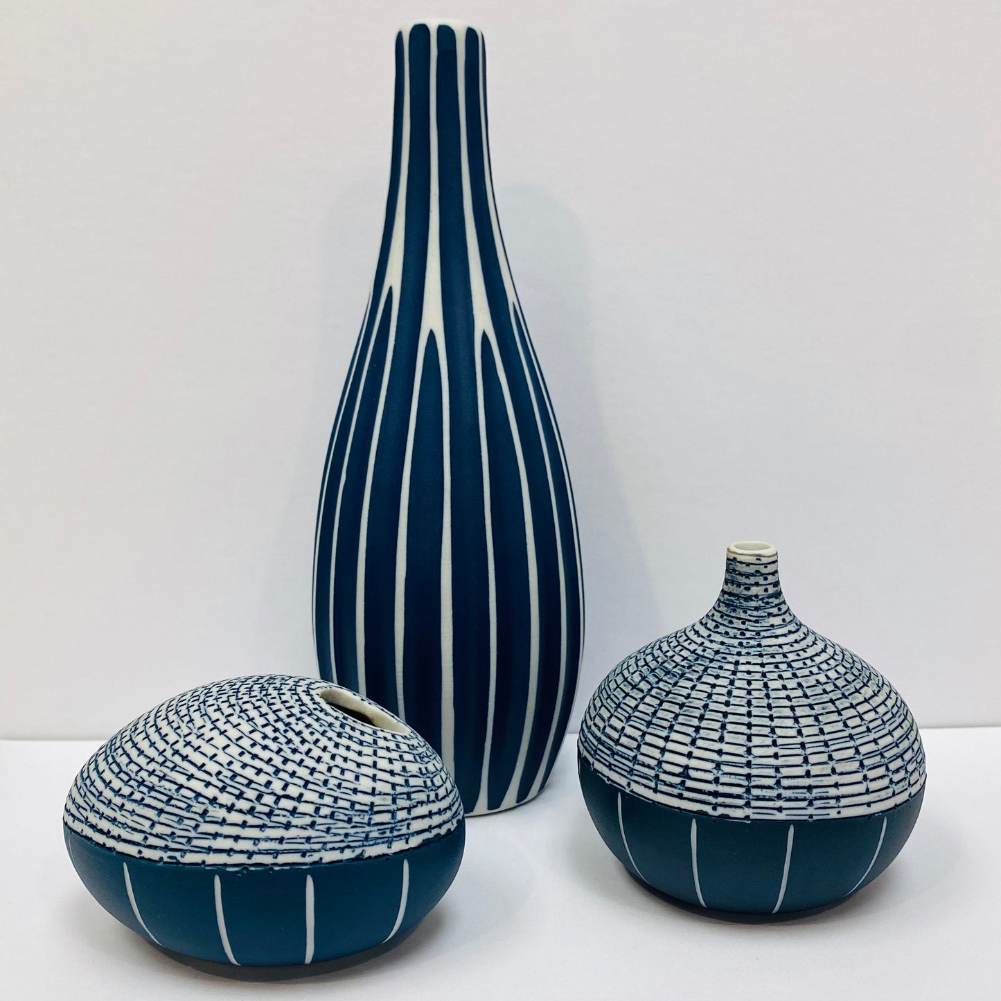White and Blue Pebble Mini Vase