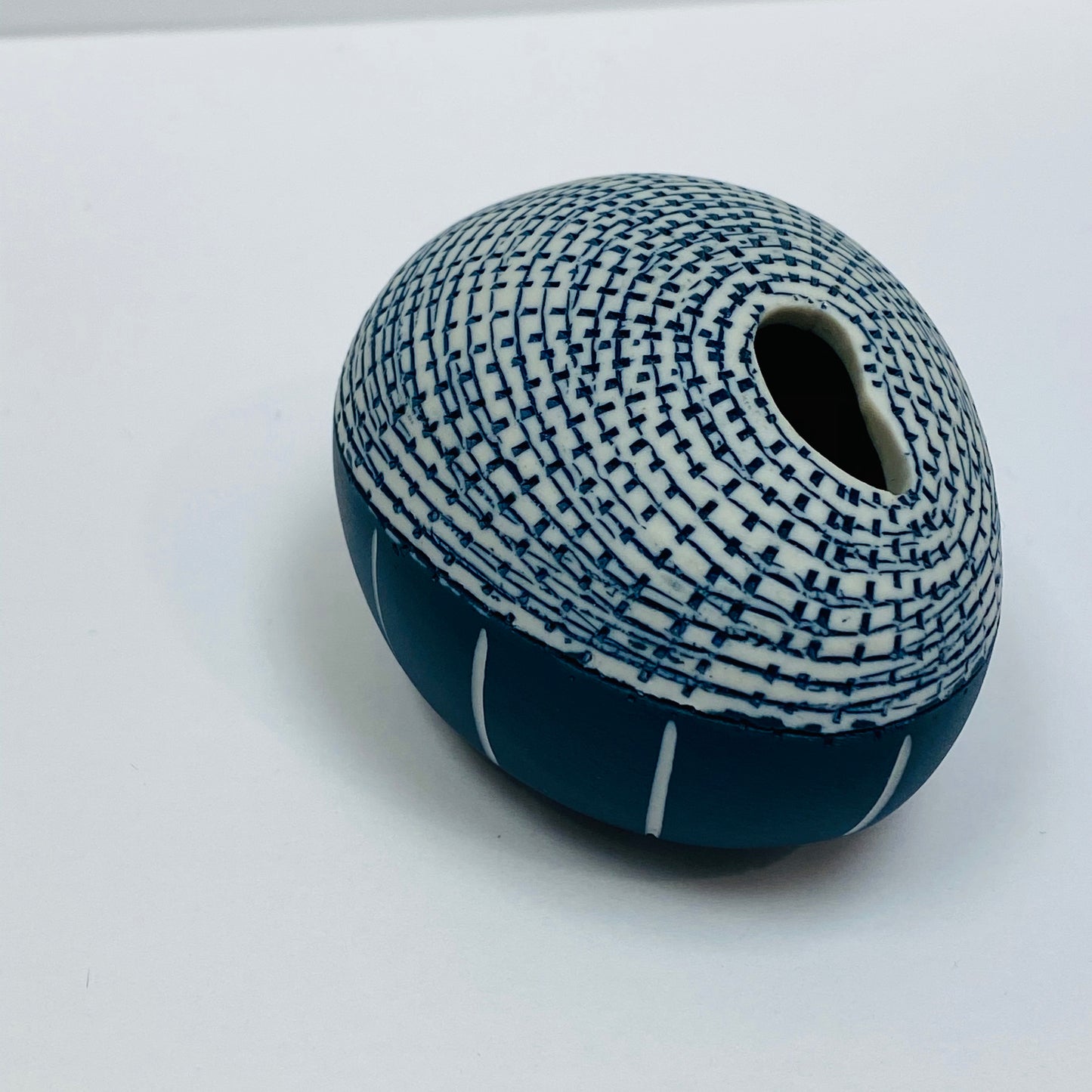 White and Blue Pebble Mini Vase
