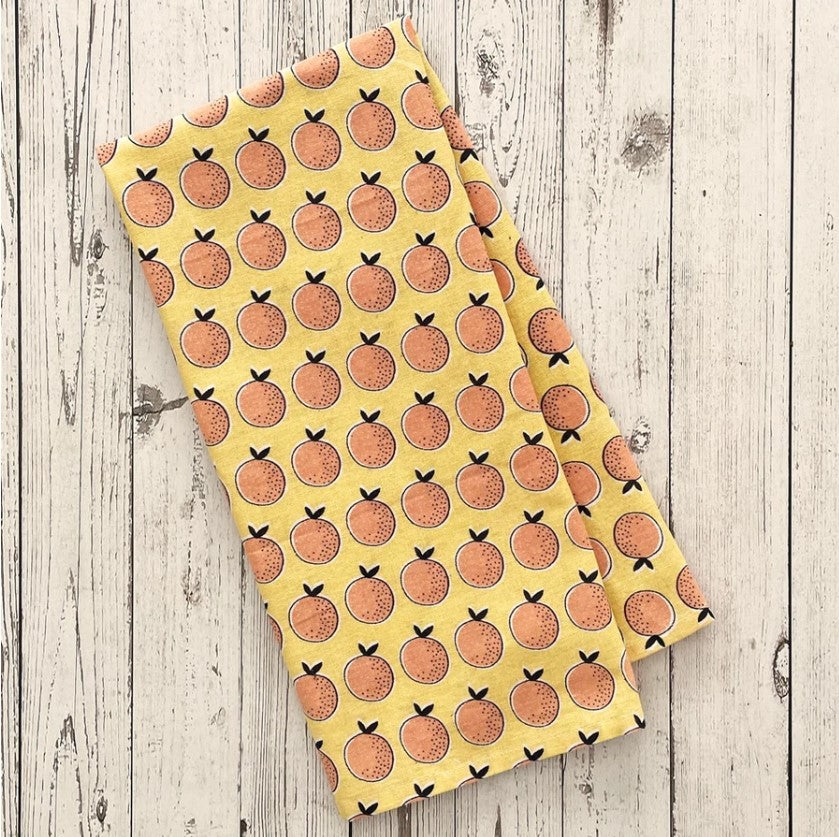 With a fresh and modern graphic design, our Orange Floursack Kitchen Tea Towel is perfect for use and display in the kitchen! Printed on 100% cotton with sewn-in hook for hanging or display. Makes a great hostess gift! Shop our tea towels, kitchen textiles and dining room linens for modern style and great design today!