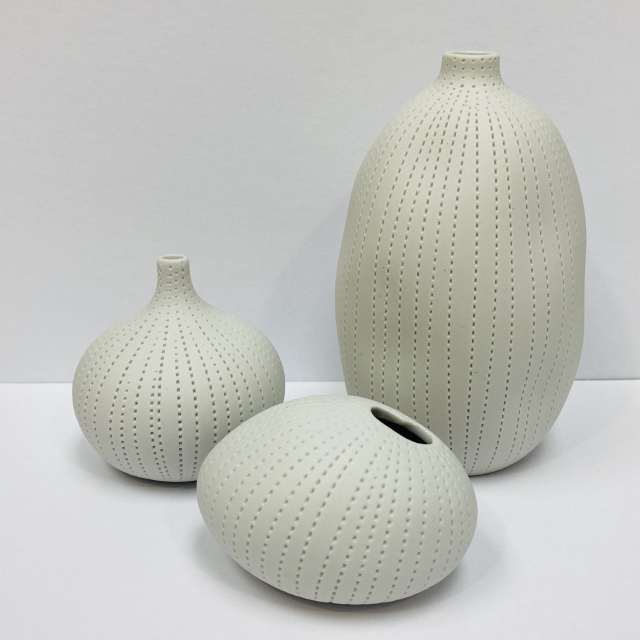 White Pebble Mini Vase